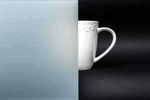 Milchglas (33.2 Sicherheitsglas mit matter Folie)