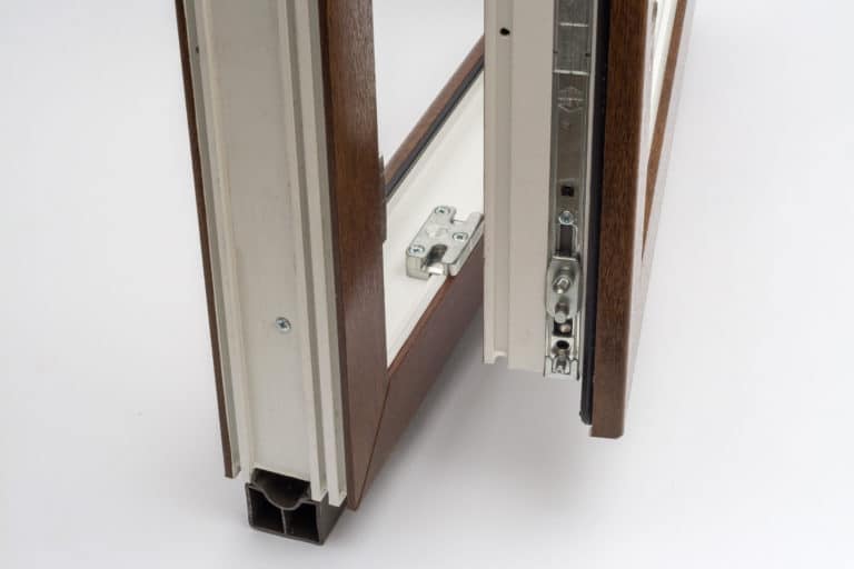 verdeckt_liegender_Beschlag_innen_falz - Fensterglück.de - Onlineshop